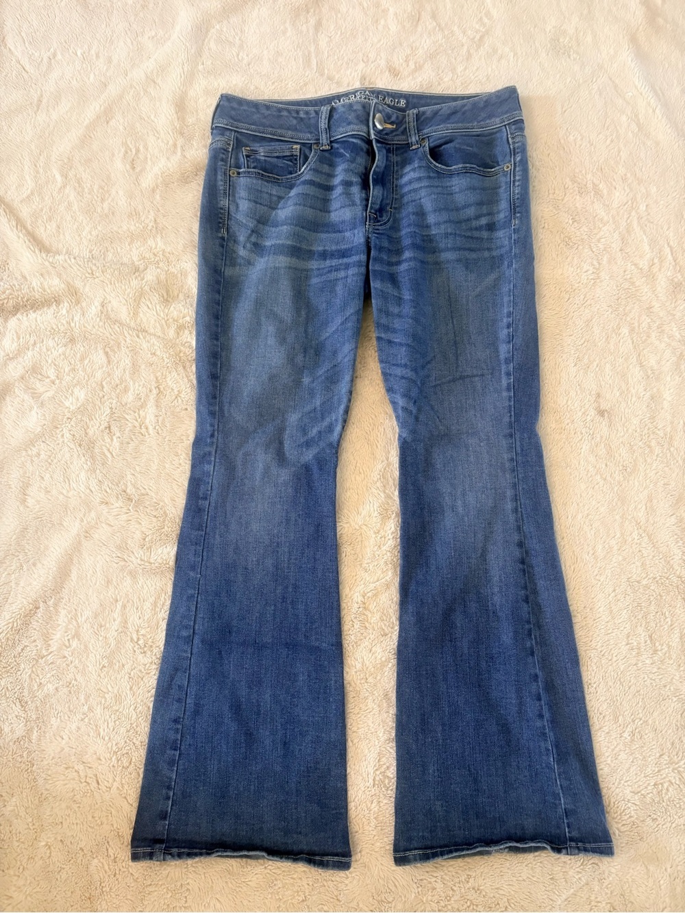 American Eagle Mid‑Rise Bootcut Jeans – Size 12 Short | Y2K Revival | - Picture 2 of 13